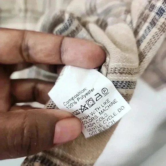 Shein Plaid Button up blouse. Size Medium - Picture 6 of 7